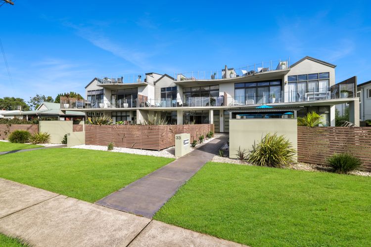 Our Beach House at Husky – Stay for 3 Pay for 2! Coastal Couples Escape