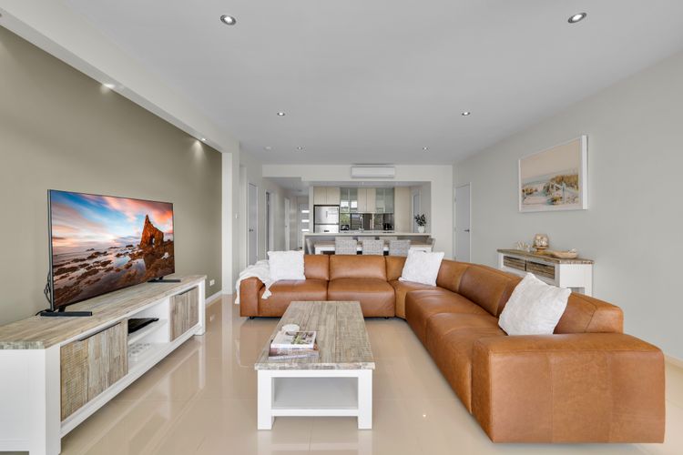 Our Beach House at Husky – Stay for 3 Pay for 2! Coastal Couples Escape