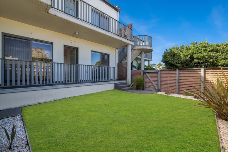 Our Beach House at Husky – Stay for 3 Pay for 2! Coastal Couples Escape