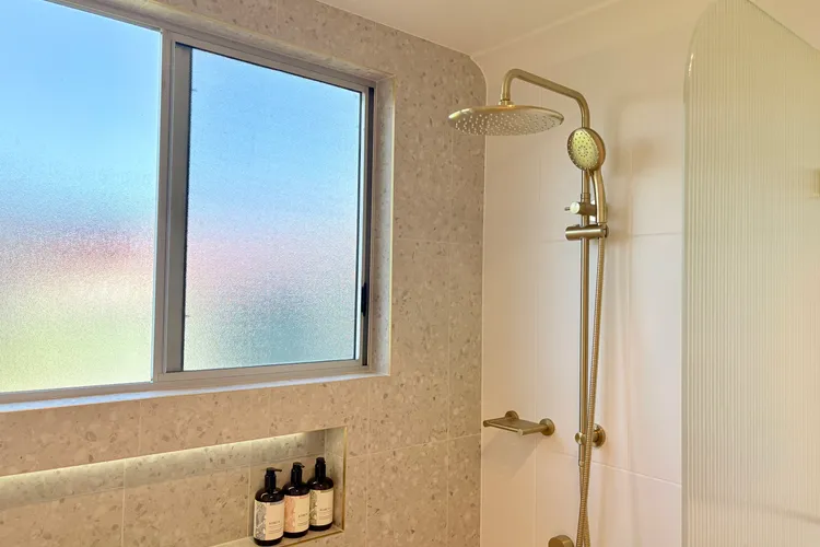 Cooinda on the Green – Your Happy Place!  Golf Course Retreat with Kangaroo Views