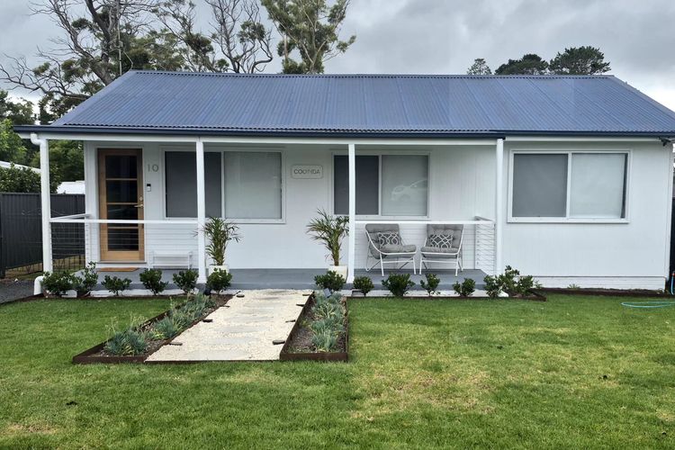 Cooinda on the Green – Your Happy Place!  Golf Course Retreat with Kangaroo Views