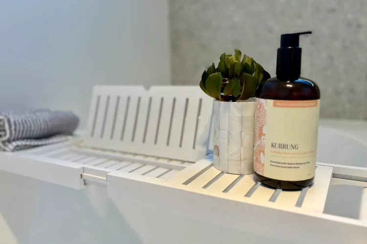 Cooinda on the Green – Your Happy Place!  Golf Course Retreat with Kangaroo Views