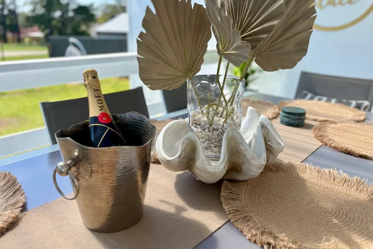 Cooinda on the Green – Your Happy Place!  Golf Course Retreat with Kangaroo Views