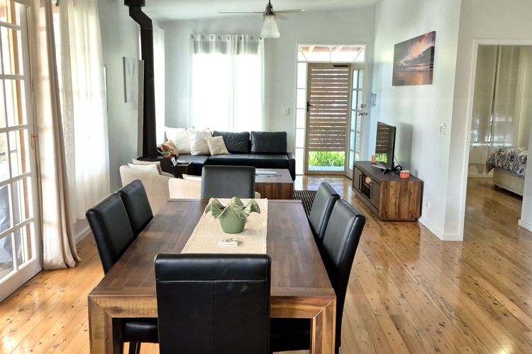 Seabreeze Cottage – Cosy Huskisson Stay by the Beach