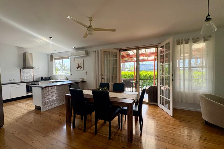 Seabreeze Cottage – Cosy Couples Retreat Stay by the Beach