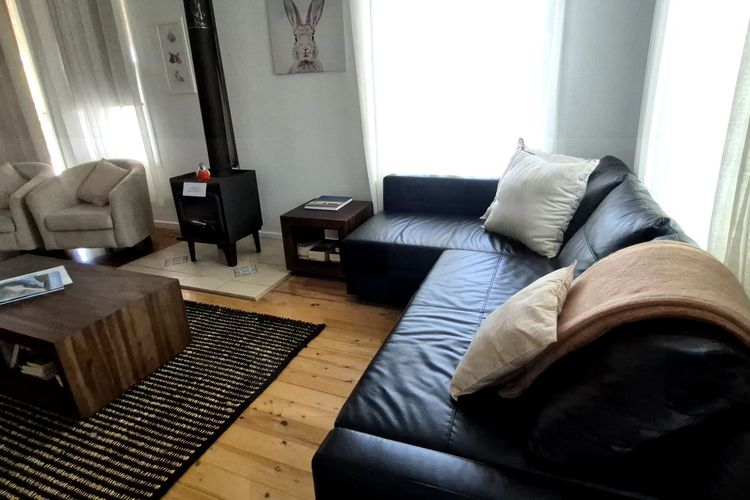 Seabreeze Cottage – Cosy Couples Retreat Stay by the Beach