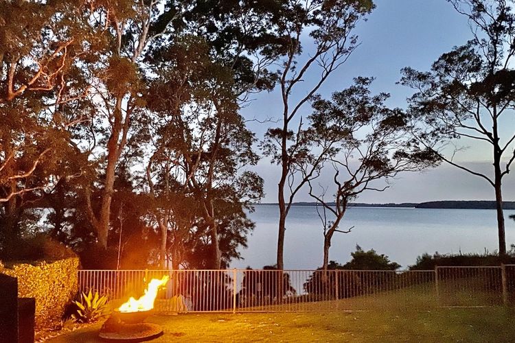 Stargazer Cottage Waterfront Reserve with Private Studio