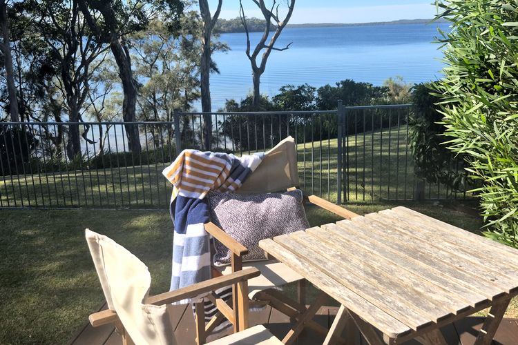 Stargazer Cottage Waterfront Reserve with Private Studio