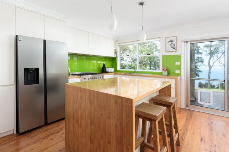 Stargazer Cottage Waterfront Reserve with Private Studio