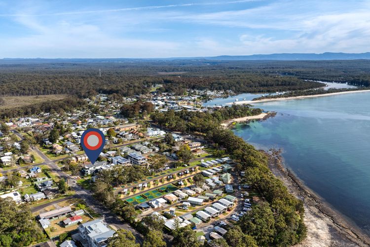 Husky Beach Pad – Couples Retreat