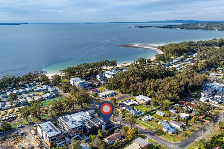 Husky Beach Pad – Walk to the beach