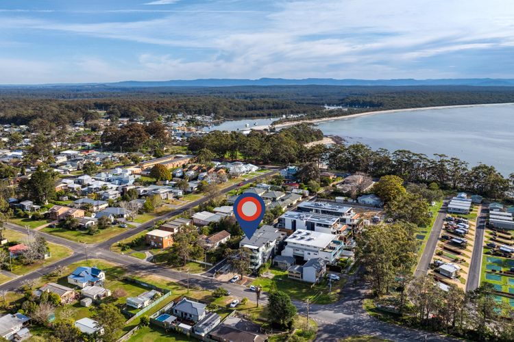 Husky Beach Pad – Walk to the beach