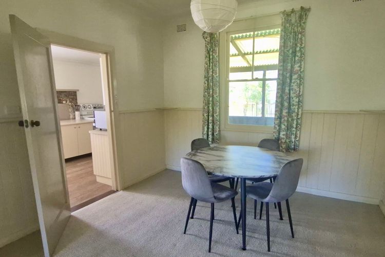 Currambene Retro Retreat – 100m to the main street of Huskisson
