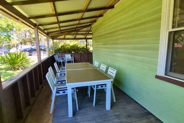 Currambene Retro Retreat – 100m to the main street of Huskisson