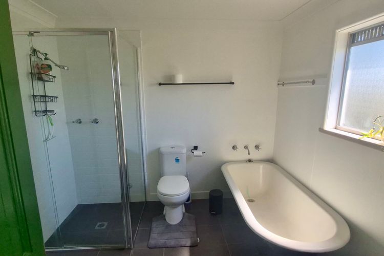 Currambene Retro Retreat – 100m to the main street of Huskisson