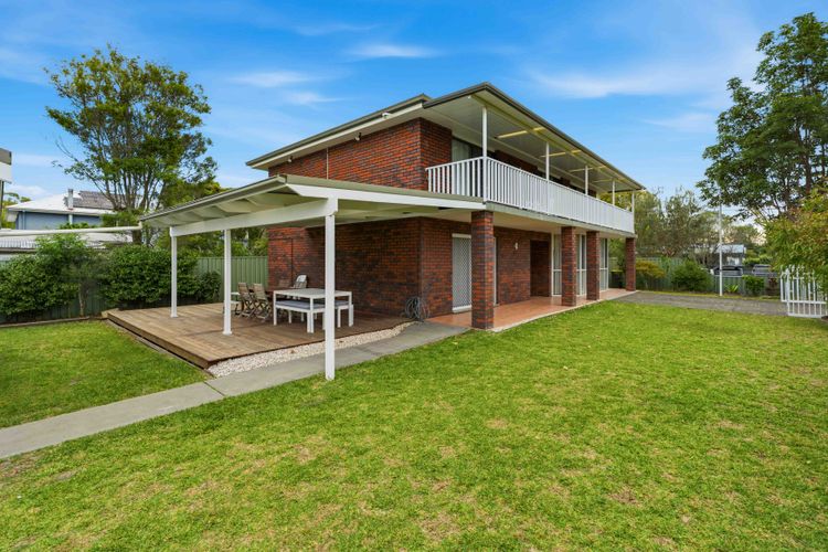 Berry Beach House – Spacious Dual Living Retreat in Vincentia