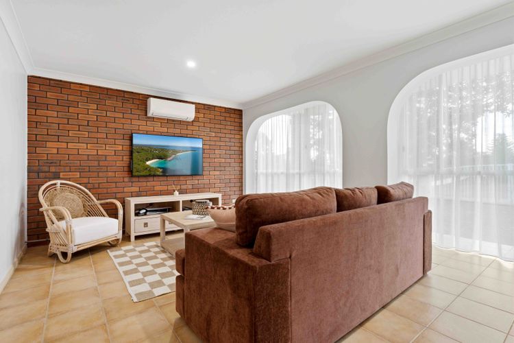Berry Beach House – Spacious Dual Living Retreat in Vincentia