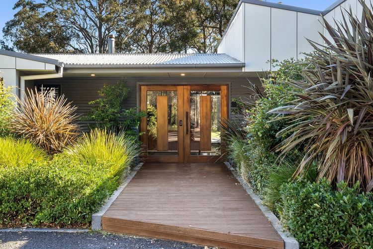 The Homestead Tomerong by Book Jervis Bay