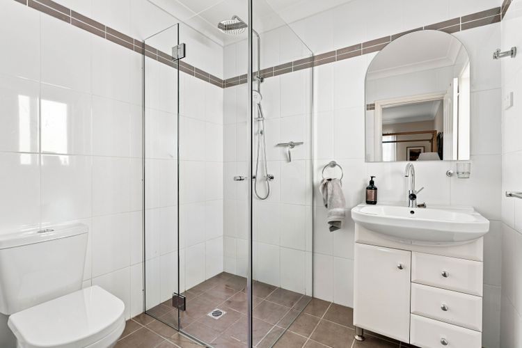 The Sanctuary House By Book Jervis Bay