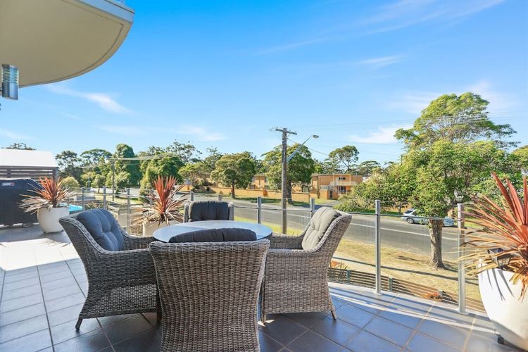 Aqua Shores 3 Bedroom –  Newly renovated with WIFI, Linen, Netflix and AC