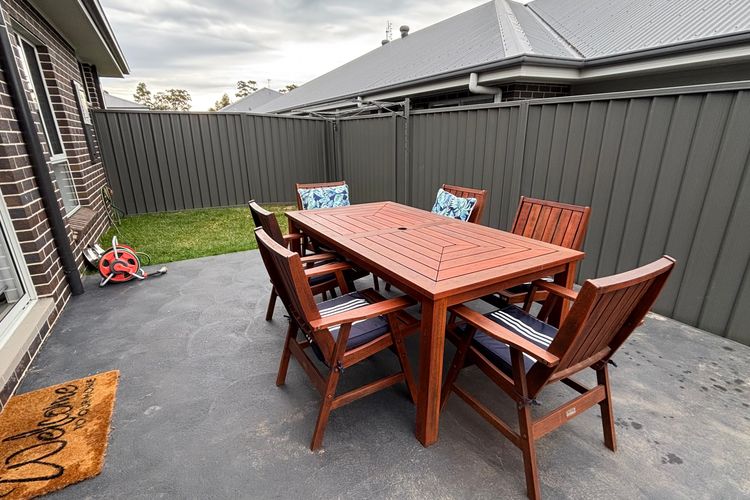 Blue Water Lane Apartment – Stylish Coastal Retreat for Two