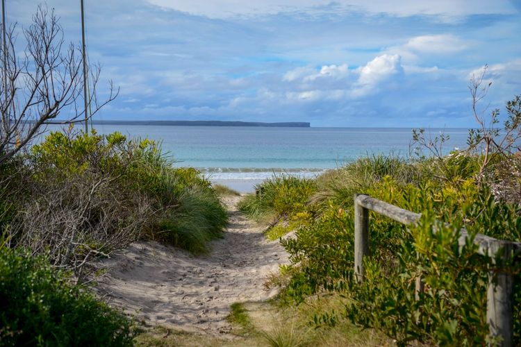 Blue Water Lane Apartment – Stylish Coastal Retreat for Two