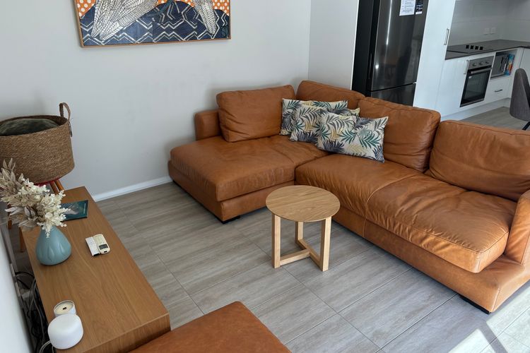 Blue Water Lane Apartment – Stylish Coastal Retreat for Two