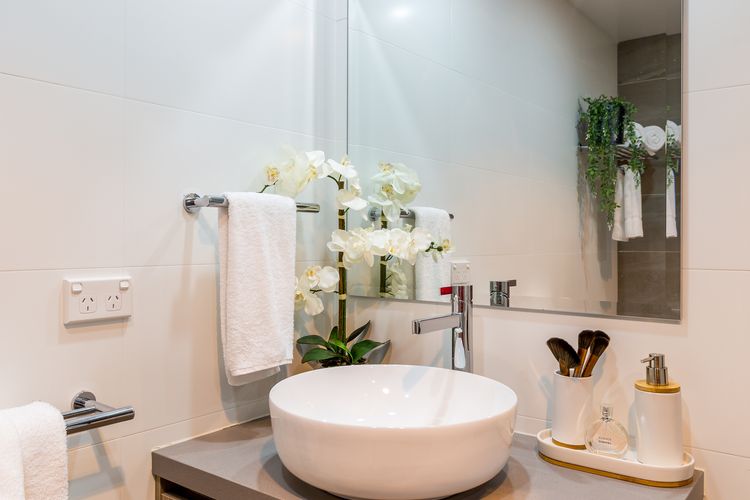 Ishtar Apartment 5- Water Views