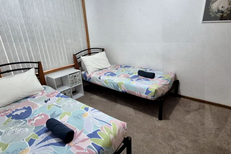 Coastal Getaway – Free WIFI, linen & GAMES ROOM