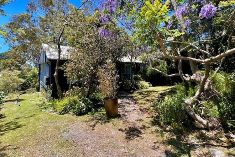 Kookaburra Dreaming by Book Jervis Bay – Only 400m from the beach