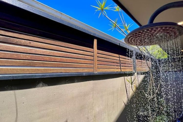 Kookaburra Dreaming by Book Jervis Bay – Only 400m from the beach