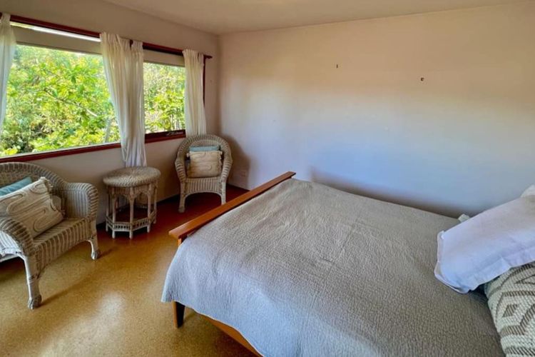 Kookaburra Dreaming by Book Jervis Bay – Only 400m from the beach
