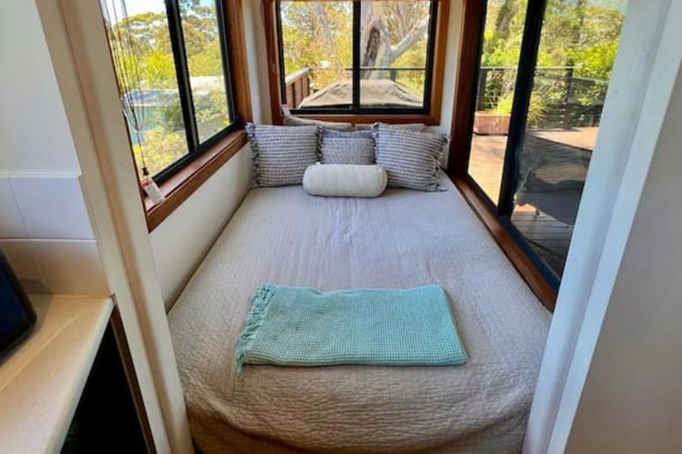 Kookaburra Dreaming by Book Jervis Bay – Only 400m from the beach