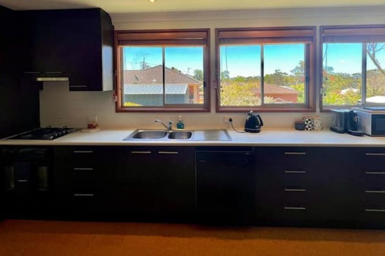 Kookaburra Dreaming by Book Jervis Bay – Only 400m from the beach