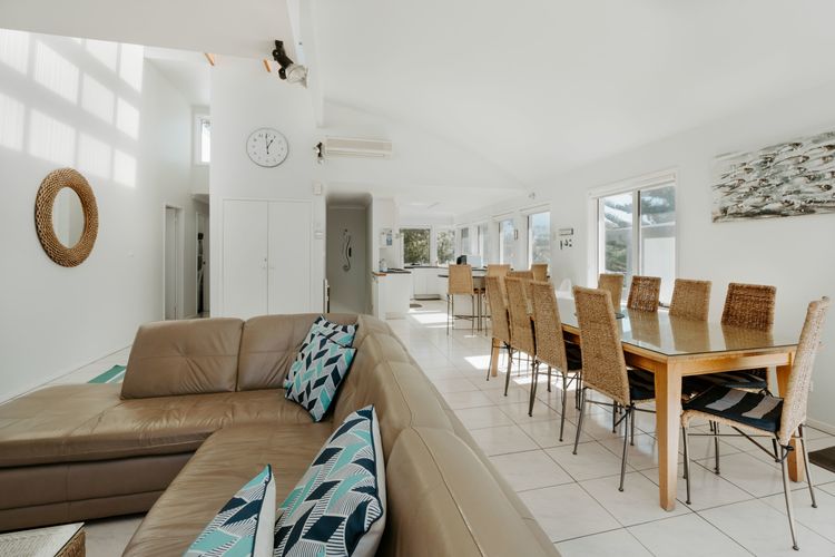 Mana Magic – Beach Access on your Doorstep!