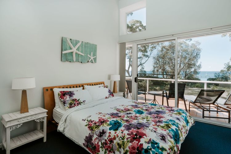 Mana Magic – Beach Access on your Doorstep!