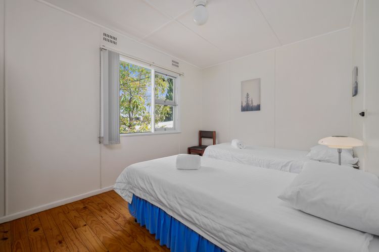 On Collingwood Beach  by Book Jervis Bay – Upstairs Apartment