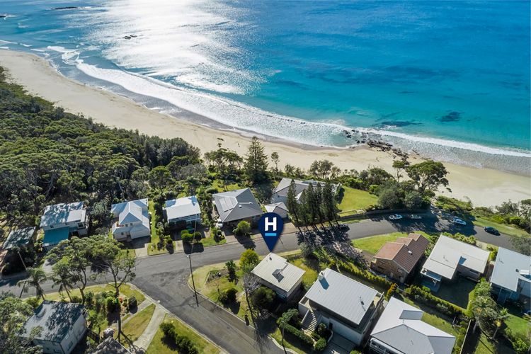 Beach House On Booth