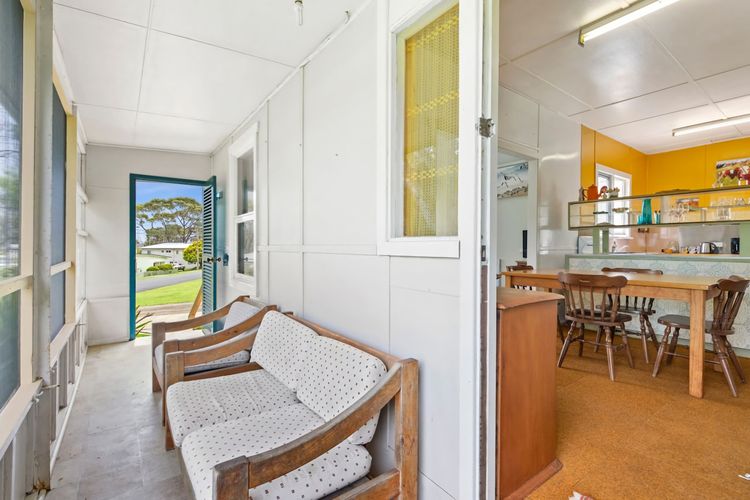 Elanora