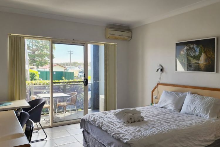 Jopen Motel Unit 4