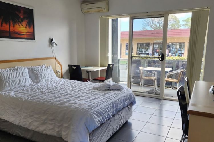 Jopen Motel Unit 5