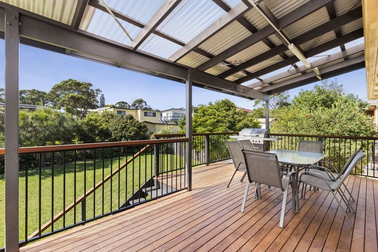 Manyana Deck Life