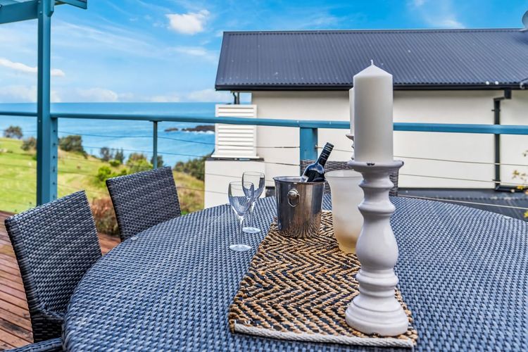 Easts Haven – Stay 5 Pay 4 October Long Weekends!!