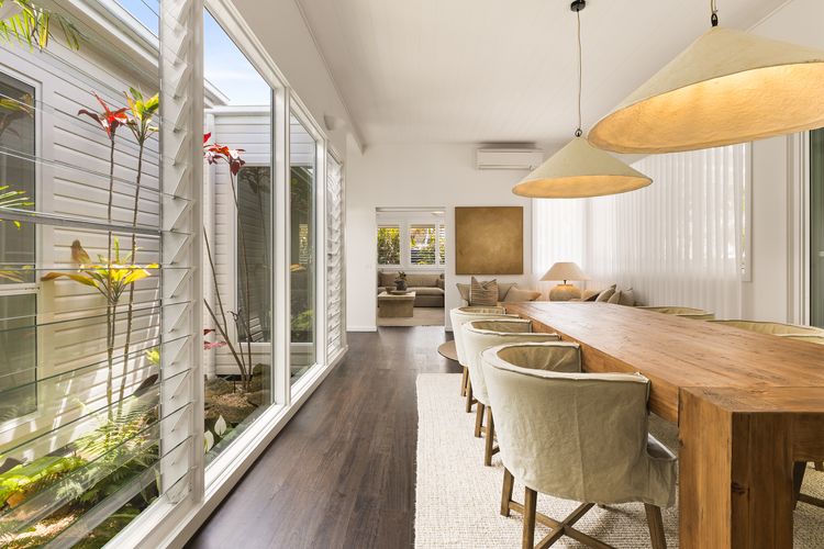 Calma on Carlyle Lane