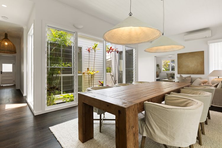 Calma on Carlyle Lane