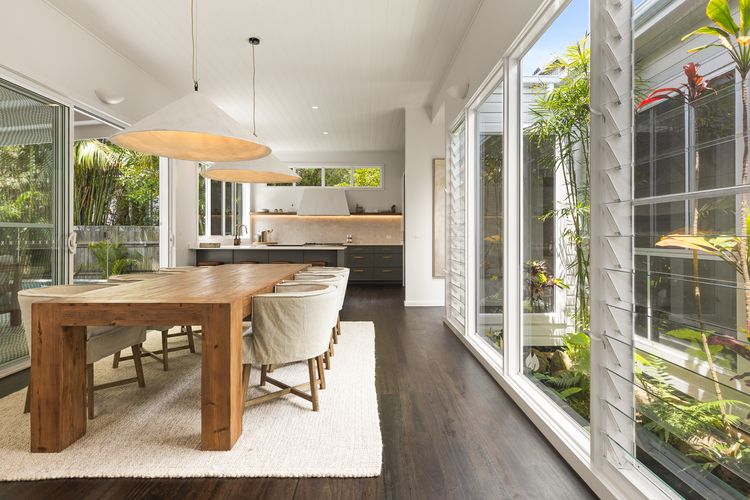 Calma on Carlyle Lane