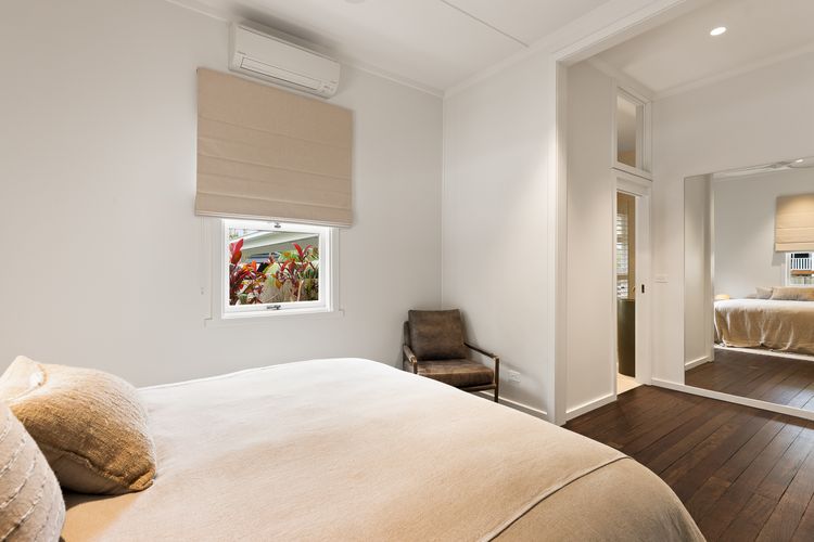 Calma on Carlyle Lane