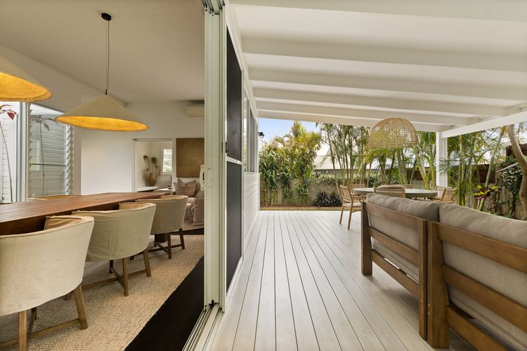 Calma on Carlyle Lane