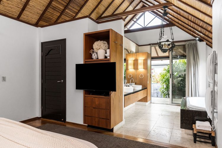 Luxe Retreat