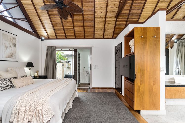 Luxe Retreat
